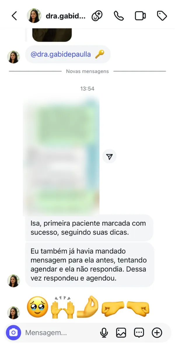 Aluna marcou a primeira paciente seguindo as orientações da Dra. Isabela